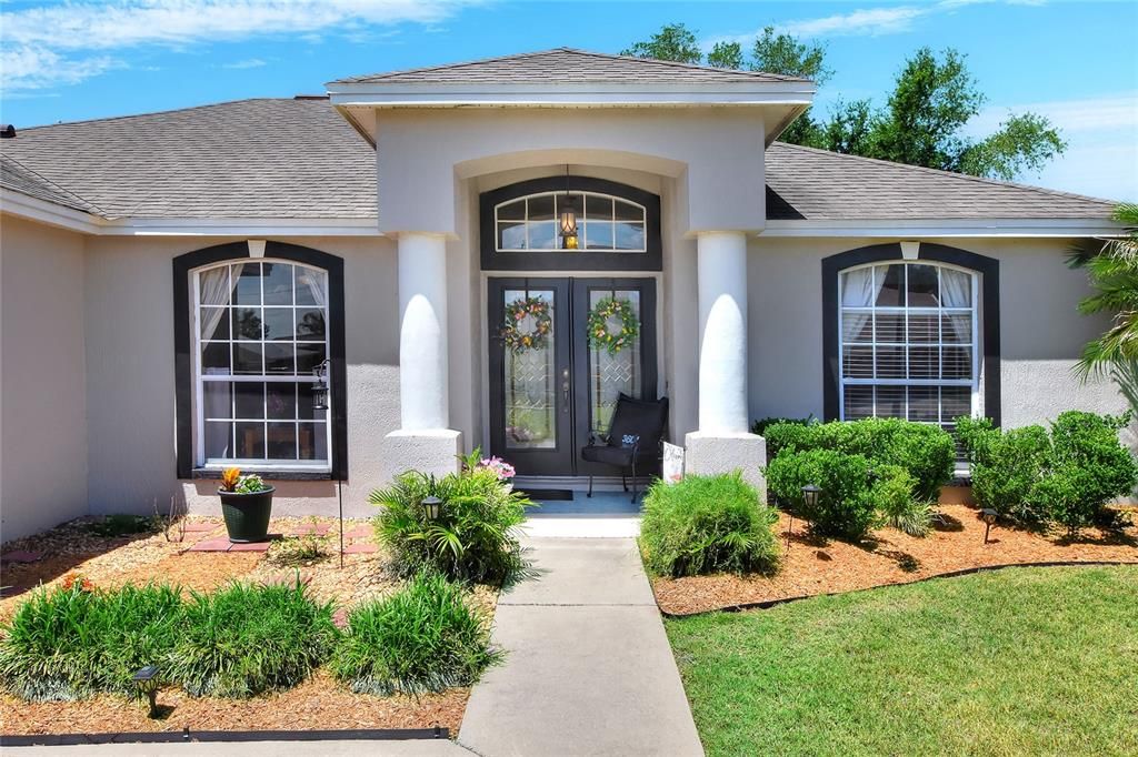 Active With Contract: $395,000 (3 beds, 2 baths, 1859 Square Feet)