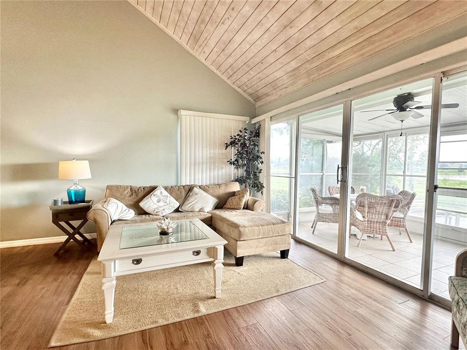 For Rent: $1,650 (2 beds, 2 baths, 980 Square Feet)