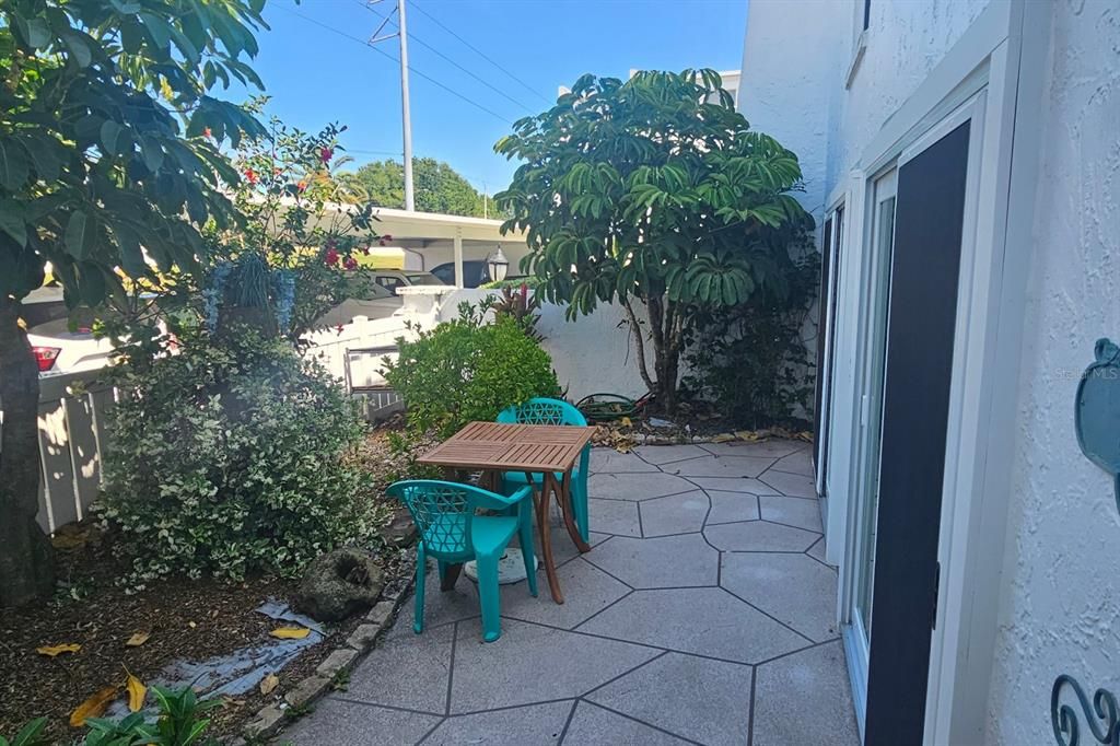 For Sale: $339,000 (3 beds, 2 baths, 1600 Square Feet)
