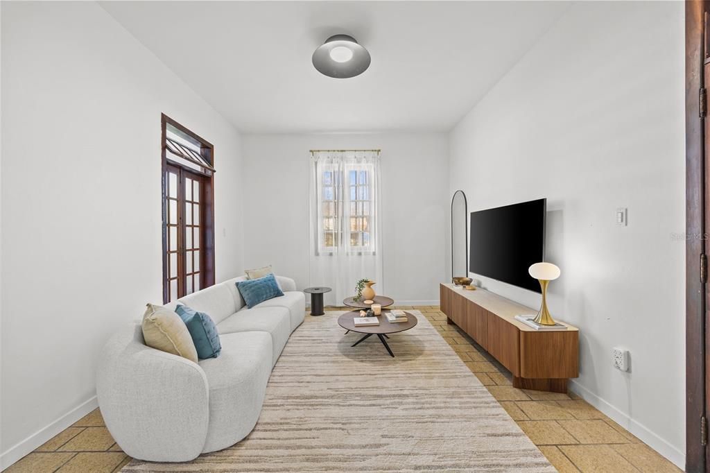 En Venta: $1,450,000 (6 camas, 4 baños, 4440 Pies cuadrados)