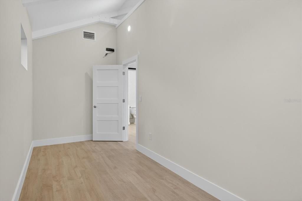 En Renta: $3,995 (4 camas, 2 baños, 2925 Pies cuadrados)