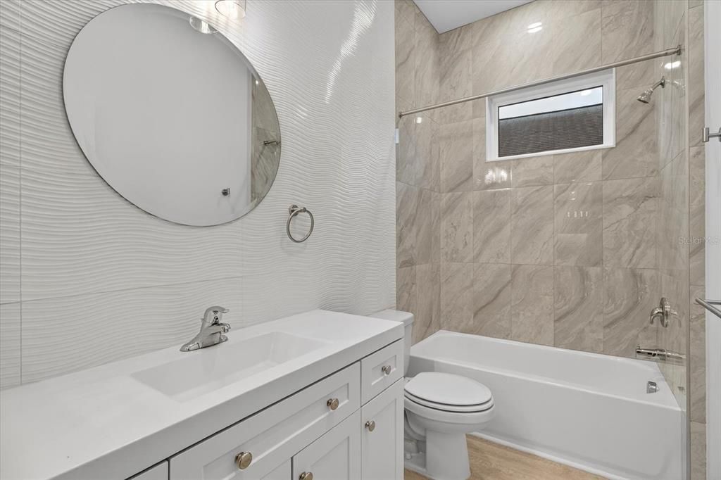 En Renta: $3,995 (4 camas, 2 baños, 2925 Pies cuadrados)