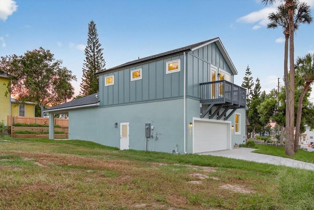 En Renta: $3,995 (4 camas, 2 baños, 2925 Pies cuadrados)