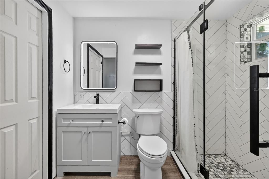 В аренду: $1,850 (4 спален, 2 ванн, 1232 Квадратных фут)