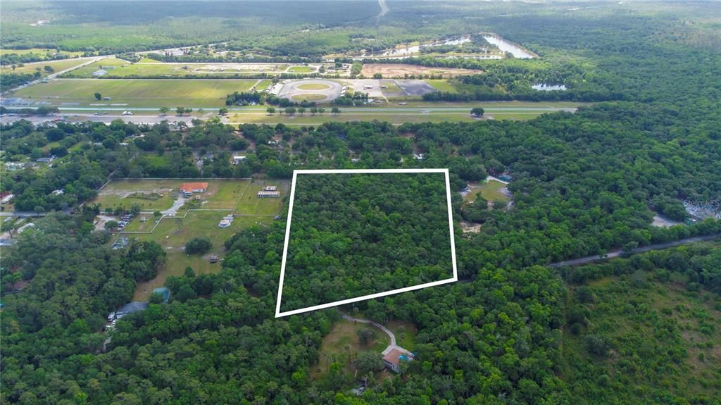 待售: $320,000 (10.67 acres)