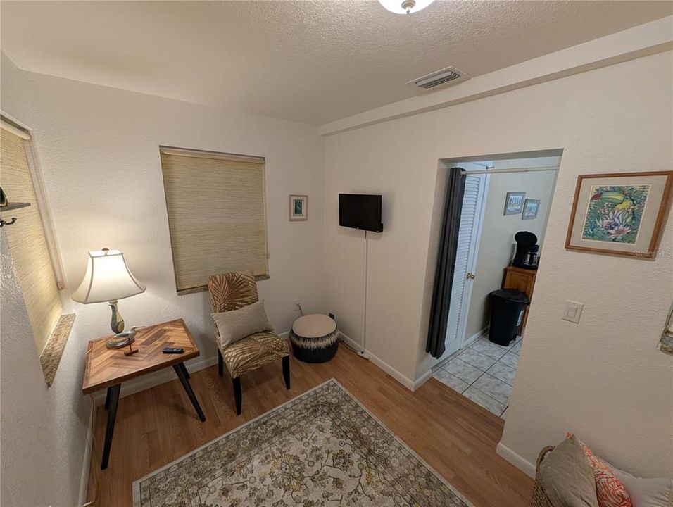 For Rent: $1,500 (2 beds, 1 baths, 850 Square Feet)