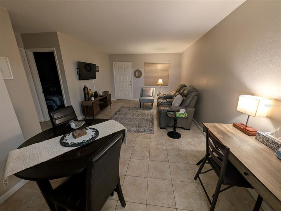 For Rent: $1,500 (2 beds, 1 baths, 850 Square Feet)