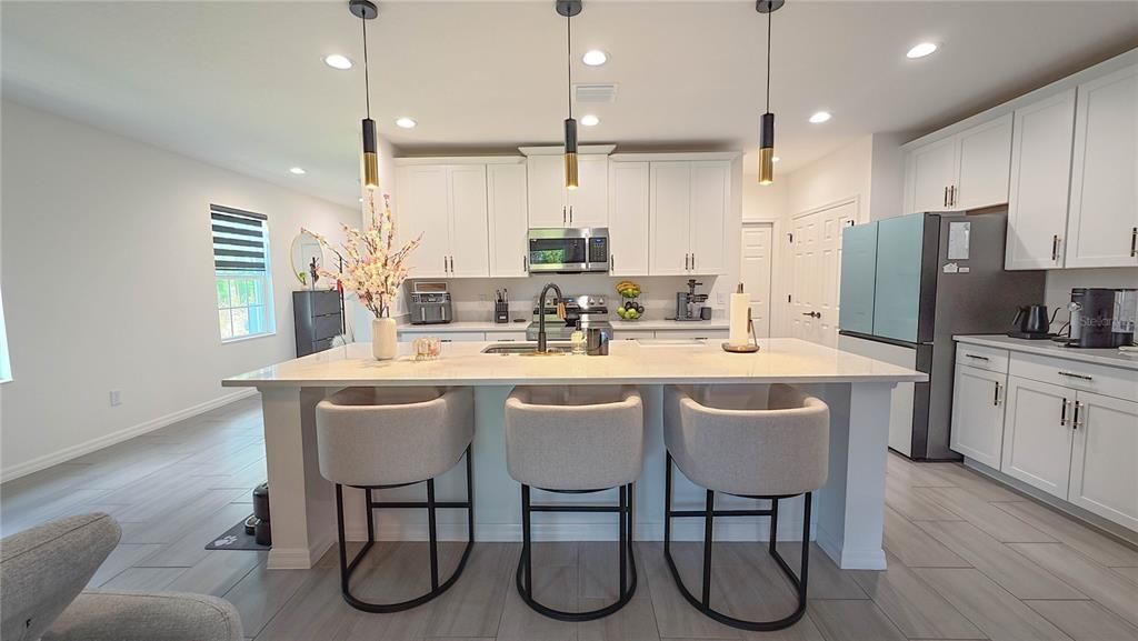 Active With Contract: $2,300 (3 beds, 2 baths, 1995 Square Feet)