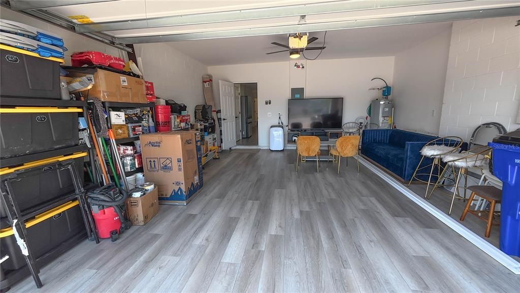 Active With Contract: $2,300 (3 beds, 2 baths, 1995 Square Feet)