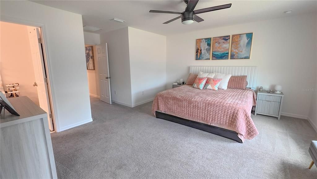 Active With Contract: $2,300 (3 beds, 2 baths, 1995 Square Feet)