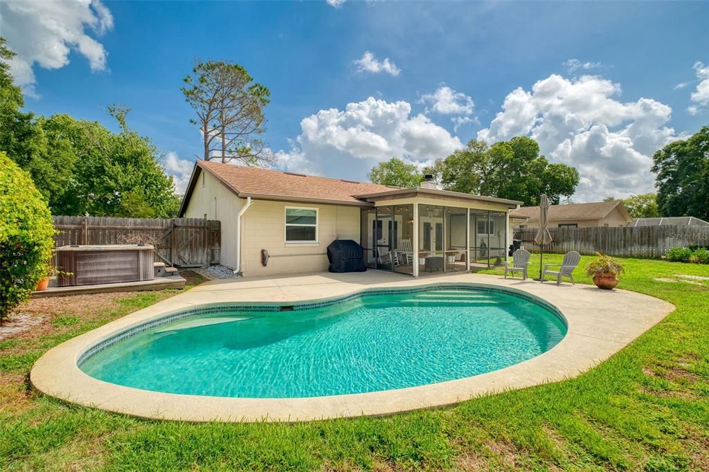 Activo con contrato: $459,000 (3 camas, 2 baños, 1891 Pies cuadrados)