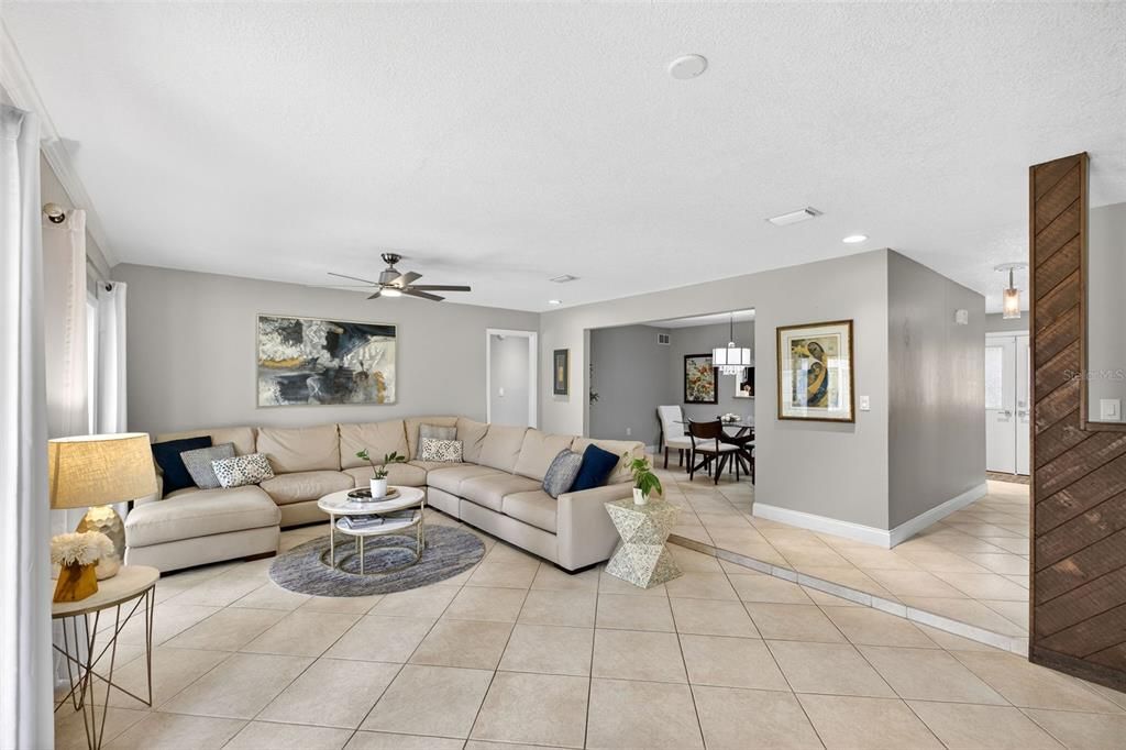 Activo con contrato: $459,000 (3 camas, 2 baños, 1891 Pies cuadrados)