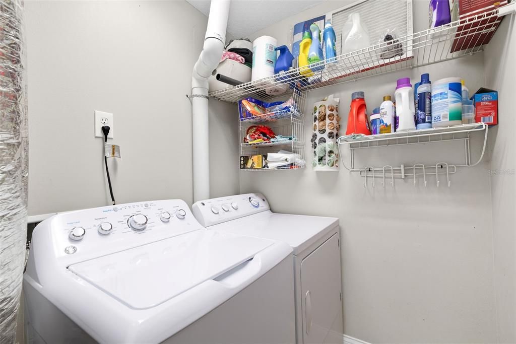 Activo con contrato: $459,000 (3 camas, 2 baños, 1891 Pies cuadrados)