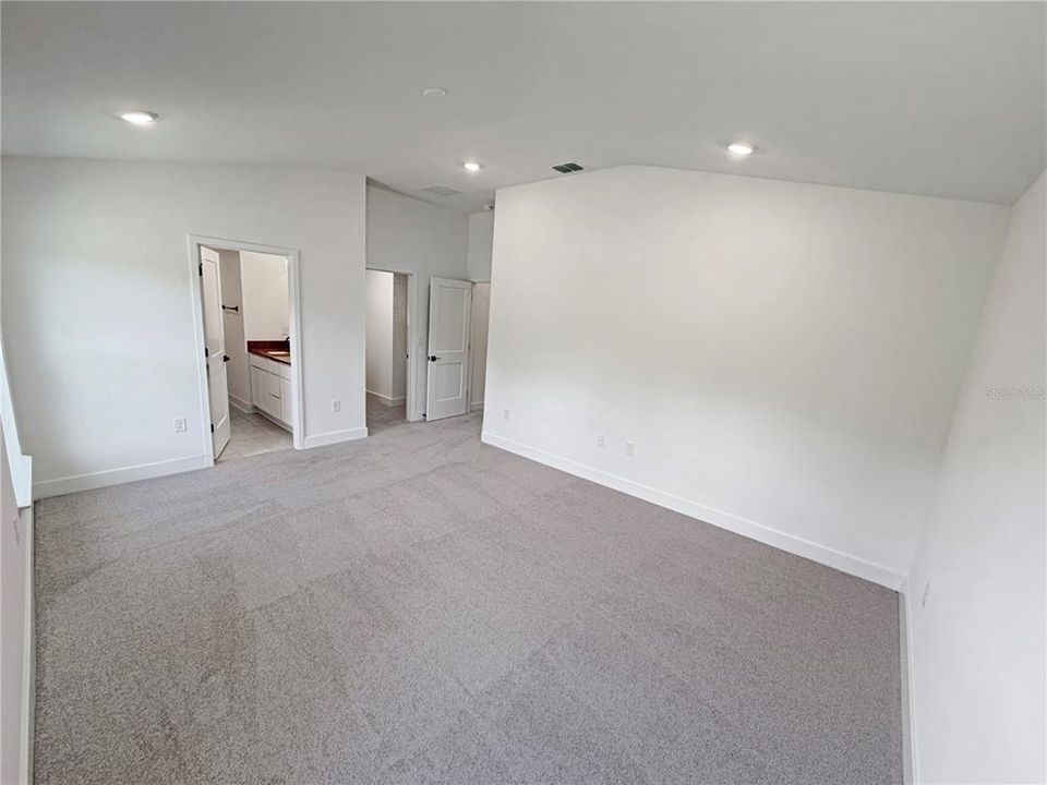 For Sale: $423,900 (3 beds, 2 baths, 1970 Square Feet)