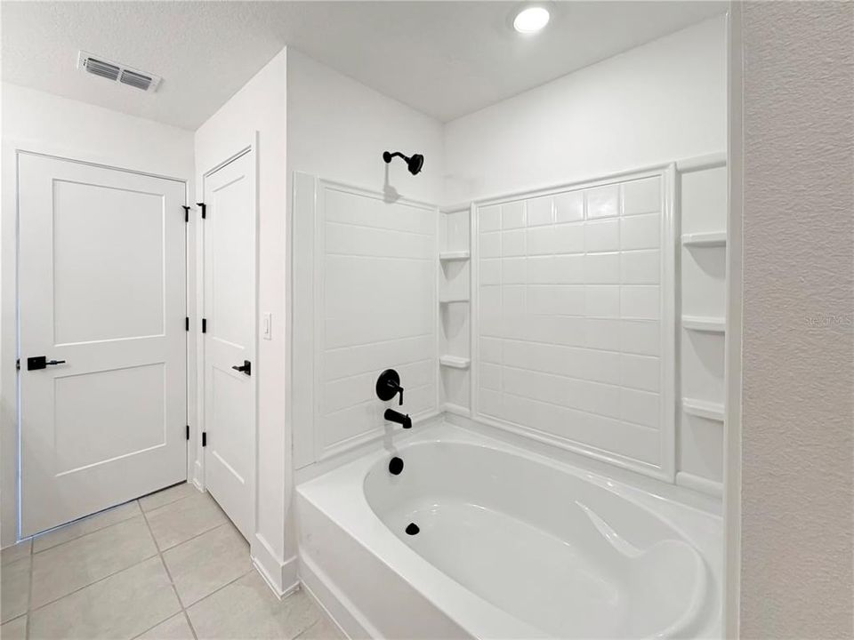For Sale: $423,900 (3 beds, 2 baths, 1970 Square Feet)