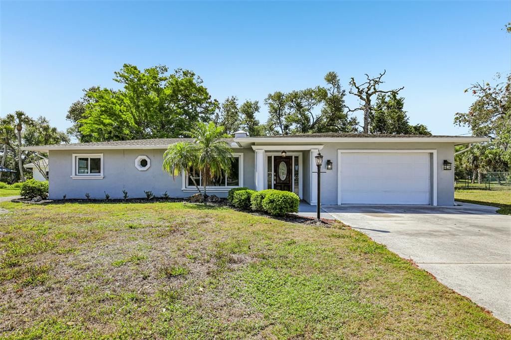For Sale: $500,000 (3 beds, 3 baths, 1920 Square Feet)