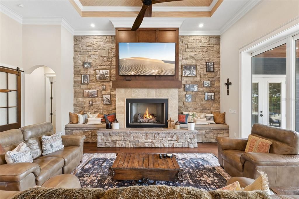 En Venta: $2,595,000 (5 camas, 5 baños, 5014 Pies cuadrados)