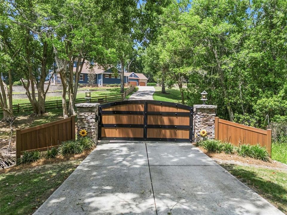 En Venta: $2,595,000 (5 camas, 5 baños, 5014 Pies cuadrados)