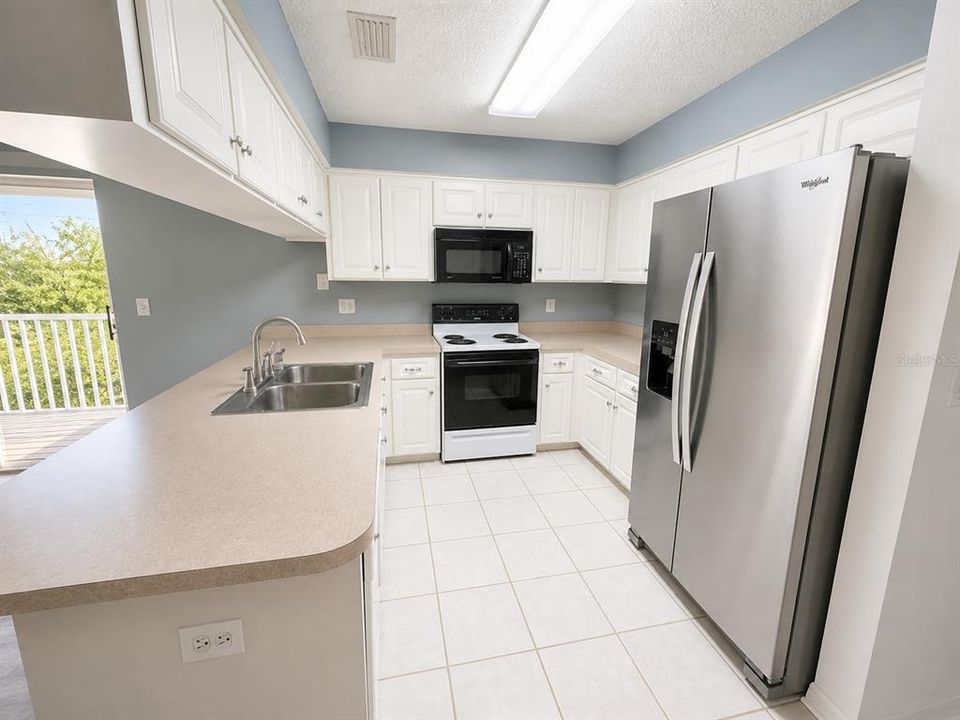 En Venta: $229,900 (2 camas, 2 baños, 1142 Pies cuadrados)