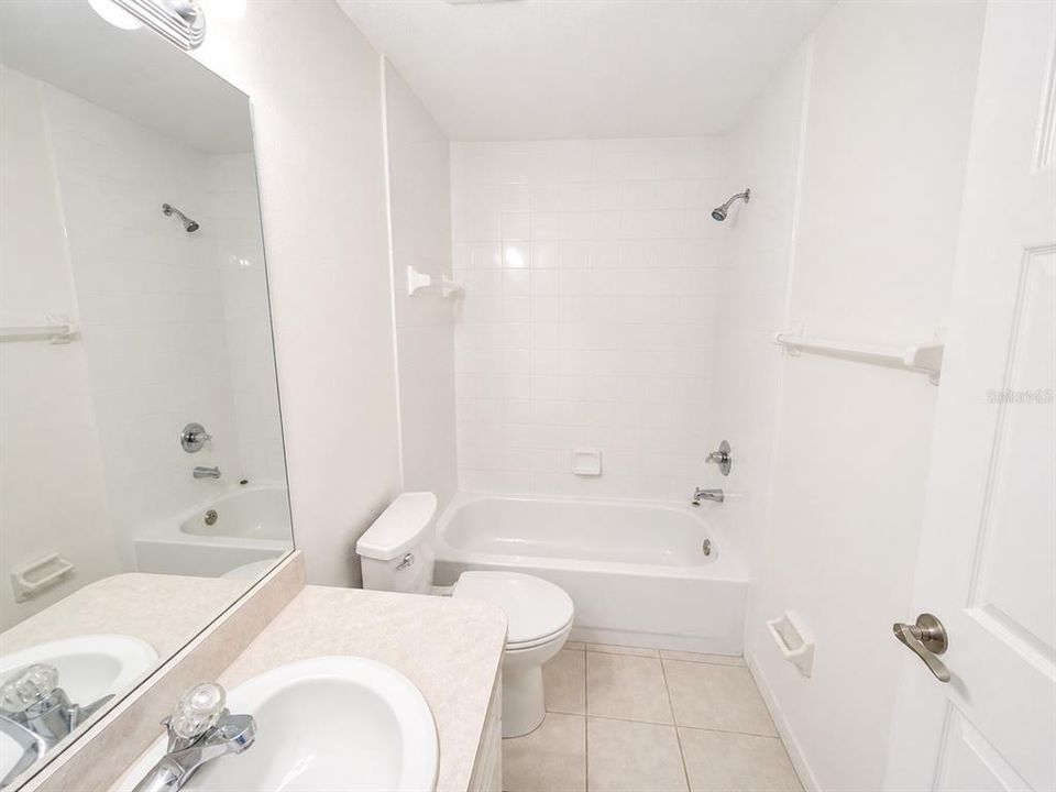 En Venta: $229,900 (2 camas, 2 baños, 1142 Pies cuadrados)