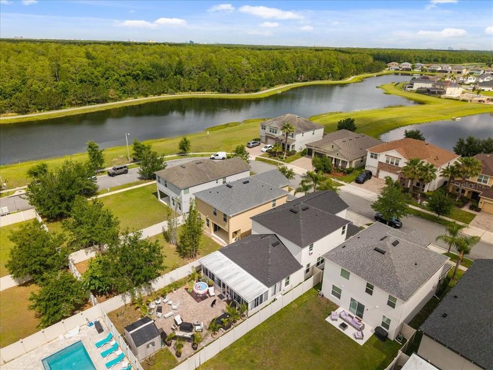 Activo con contrato: $475,000 (4 camas, 2 baños, 2338 Pies cuadrados)