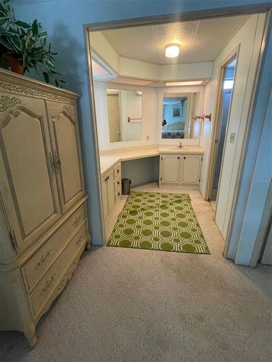На продажу: $179,900 (2 спален, 2 ванн, 1248 Квадратных фут)
