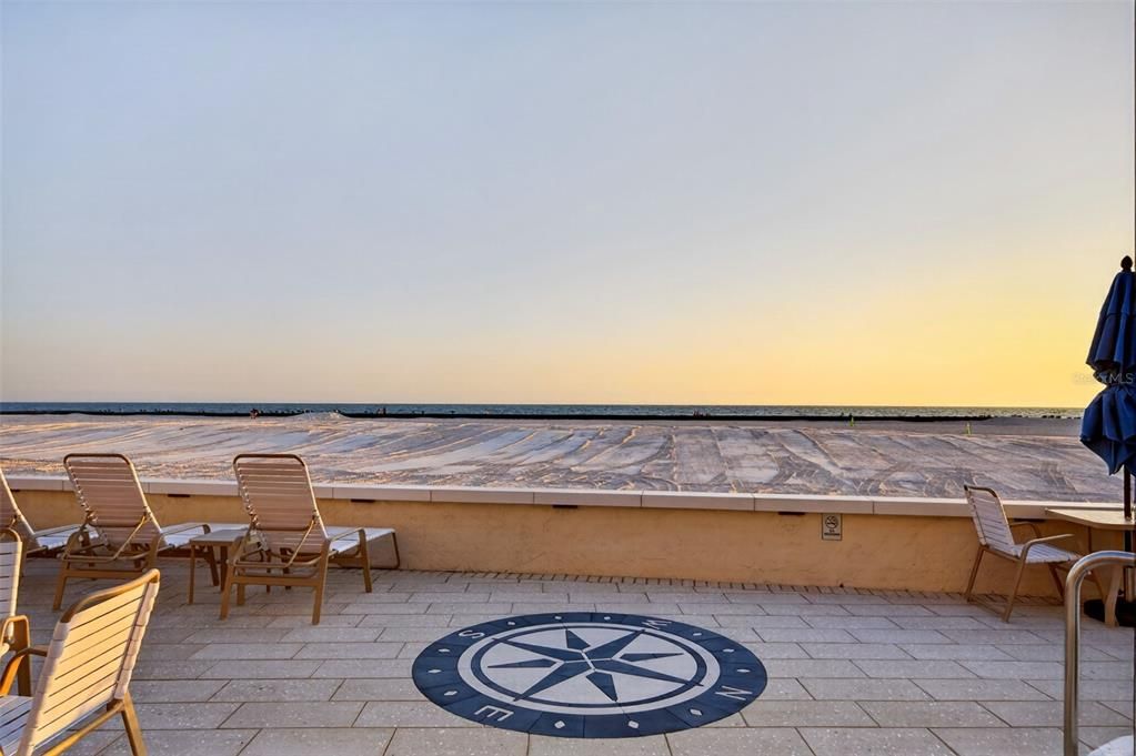 Active With Contract: $899,000 (2 beds, 2 baths, 1150 Square Feet)
