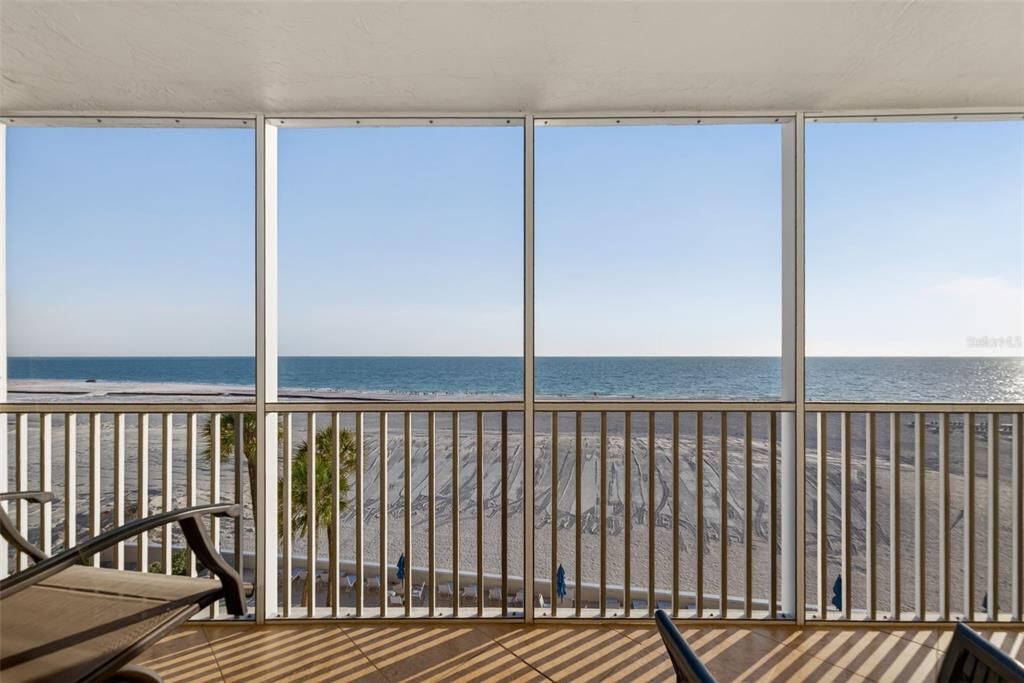 Active With Contract: $899,000 (2 beds, 2 baths, 1150 Square Feet)
