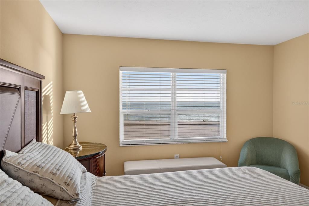 Active With Contract: $899,000 (2 beds, 2 baths, 1150 Square Feet)