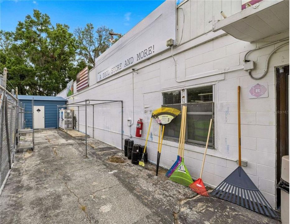 For Sale: $799,000 (0 beds, 0 baths, 4216 Square Feet)