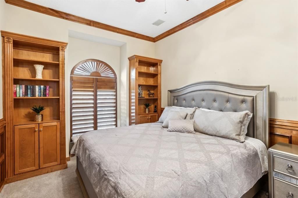 На продажу: $899,900 (4 спален, 2 ванн, 2863 Квадратных фут)