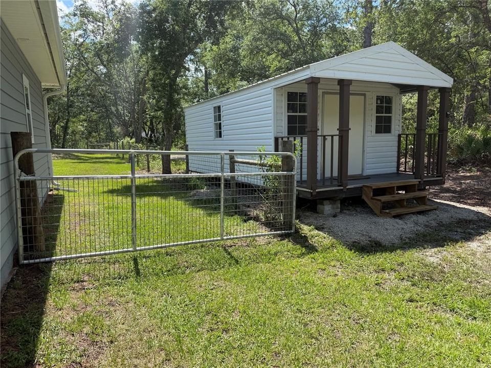 For Sale: $319,000 (3 beds, 2 baths, 1206 Square Feet)