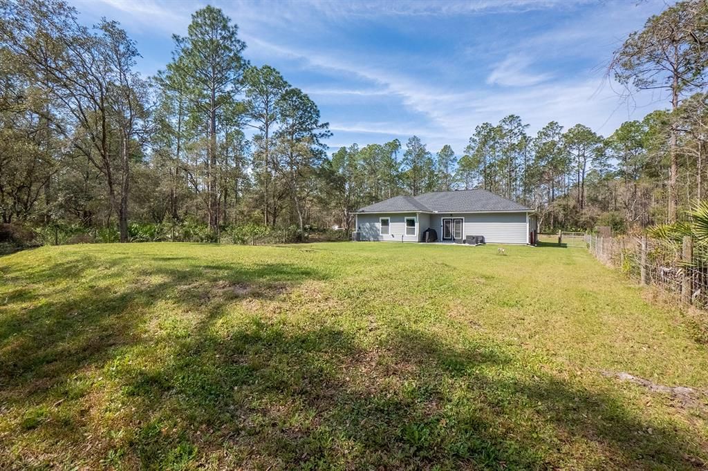 For Sale: $319,000 (3 beds, 2 baths, 1206 Square Feet)