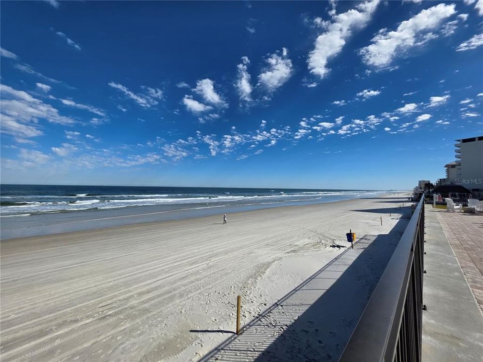 For Rent: $2,750 (2 beds, 2 baths, 1561 Square Feet)