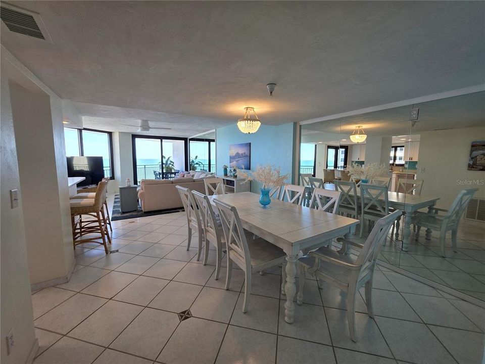 For Rent: $2,750 (2 beds, 2 baths, 1561 Square Feet)