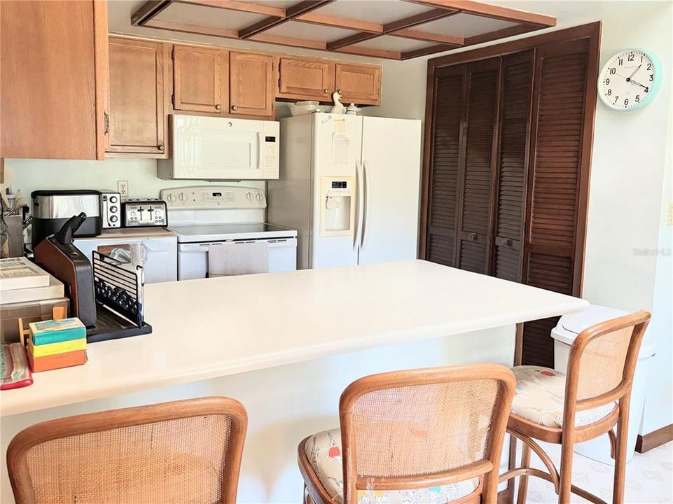 На продажу: $369,000 (3 спален, 2 ванн, 1811 Квадратных фут)