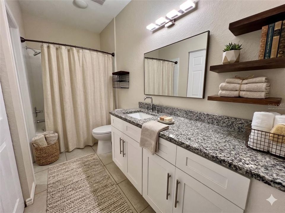 For Rent: $1,600 (1 beds, 1 baths, 656 Square Feet)