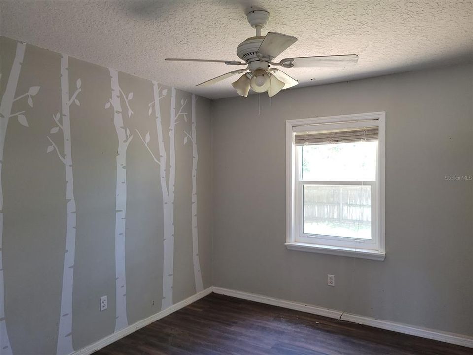 For Sale: $325,000 (3 beds, 2 baths, 1879 Square Feet)