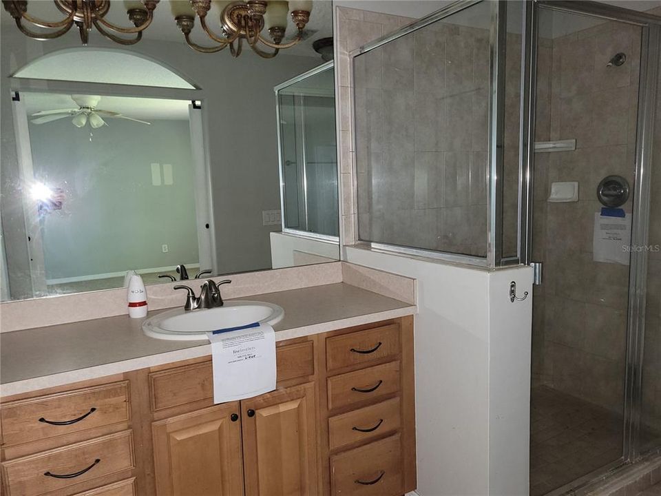 For Sale: $325,000 (3 beds, 2 baths, 1879 Square Feet)