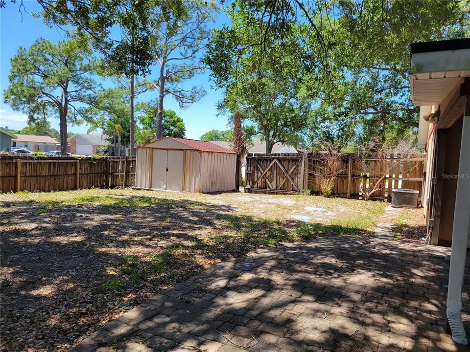 For Sale: $325,000 (3 beds, 2 baths, 1879 Square Feet)