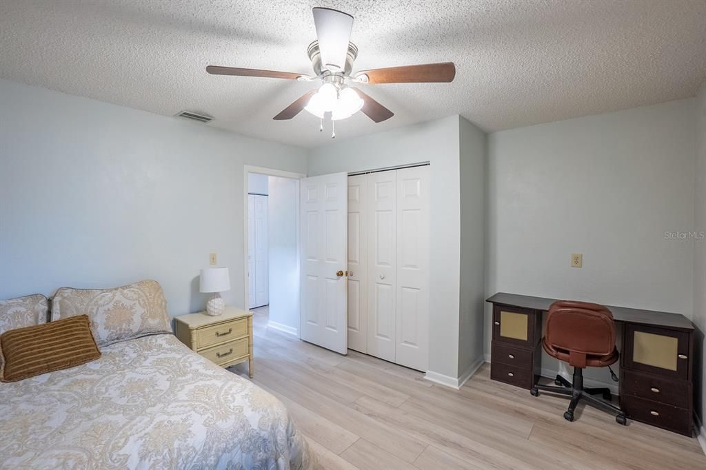 Activo con contrato: $289,000 (3 camas, 2 baños, 1497 Pies cuadrados)