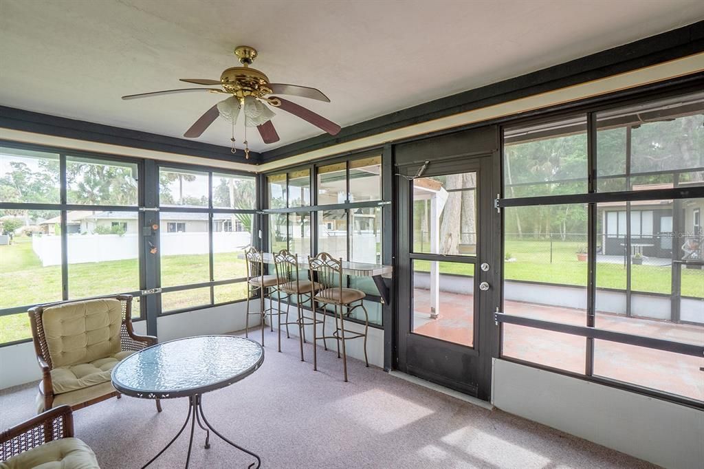 Activo con contrato: $289,000 (3 camas, 2 baños, 1497 Pies cuadrados)