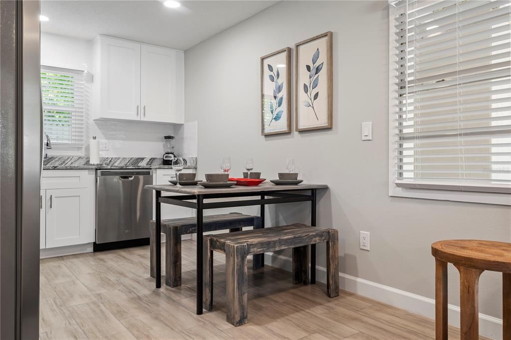 For Rent: $1,795 (2 beds, 1 baths, 650 Square Feet)