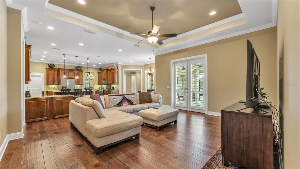 Active With Contract: $995,000 (4 beds, 3 baths, 2994 Square Feet)
