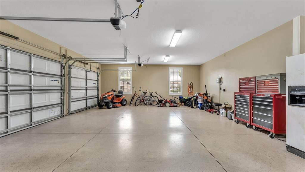 Active With Contract: $995,000 (4 beds, 3 baths, 2994 Square Feet)
