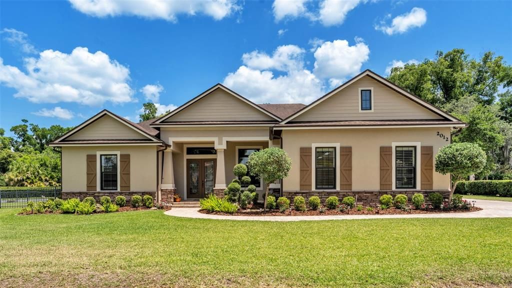 Active With Contract: $995,000 (4 beds, 3 baths, 2994 Square Feet)
