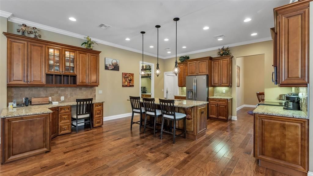 Active With Contract: $995,000 (4 beds, 3 baths, 2994 Square Feet)