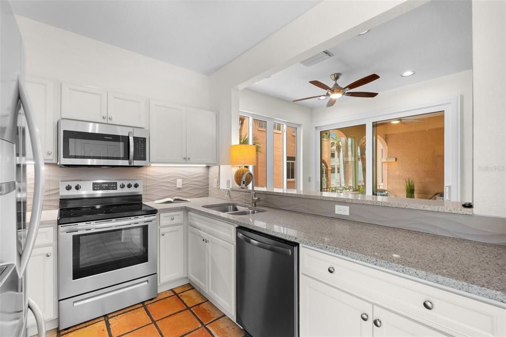 Active With Contract: $1,395,000 (3 beds, 2 baths, 2041 Square Feet)