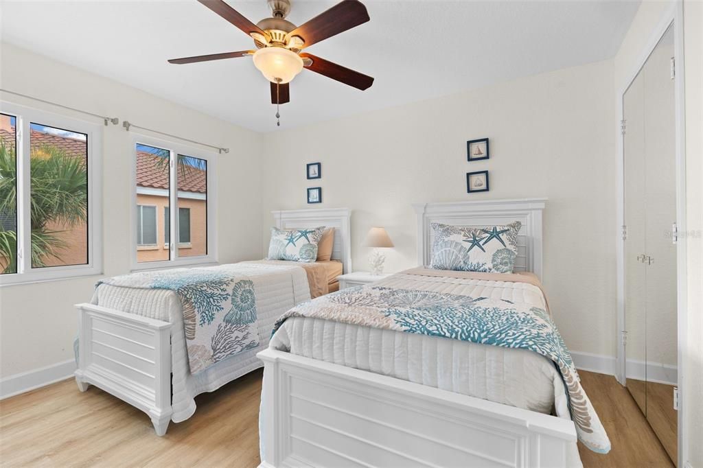 Active With Contract: $1,395,000 (3 beds, 2 baths, 2041 Square Feet)