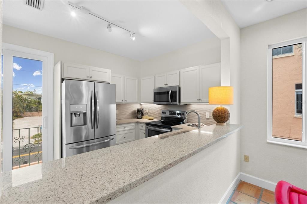 Active With Contract: $1,395,000 (3 beds, 2 baths, 2041 Square Feet)